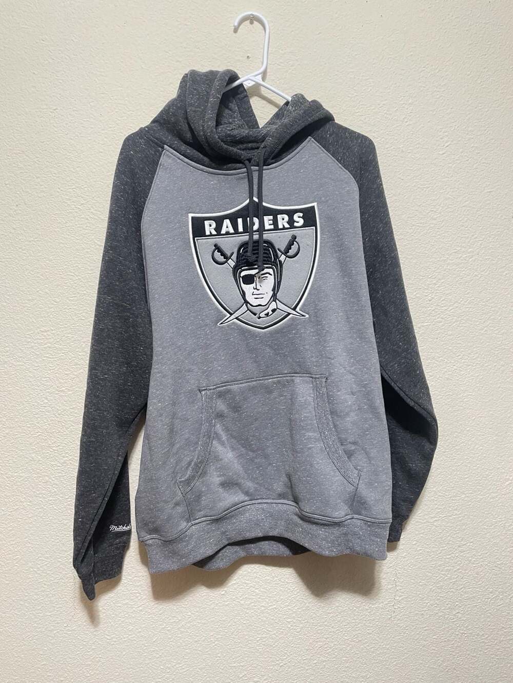 NFL Winning Streak Fleece Hoodie Vintage logo Raiders Size L - Picture 1 of 7